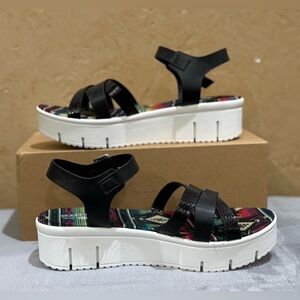 Crazy Train Wedge sandals black strap white heel serape print sole. NWT - Size 9